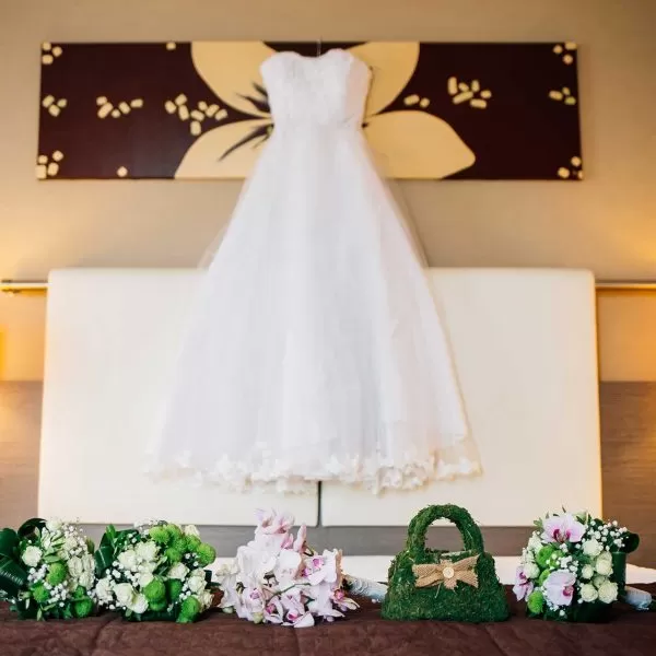 Buchete domnisoare de onoare si rochie mireasa Evi