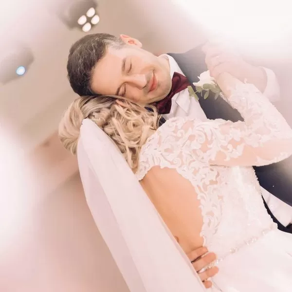 Dansul mirilor indragostiti Maria si Radu fotografie profesionala