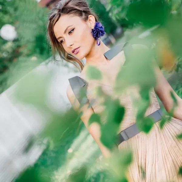 Fotografie detaliu rochie cununie civila