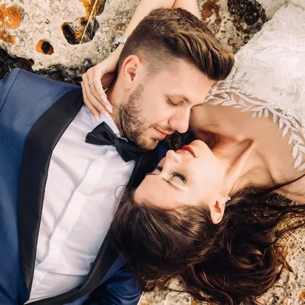 Trash the dress fotografie miri de sus