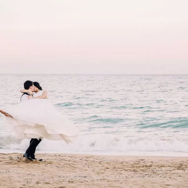 Miri pe plaja la trash the dress in Bulgaria