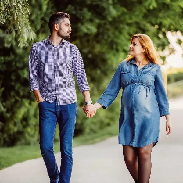 Parinti la plimbare in Comana sedinta pentru gravide