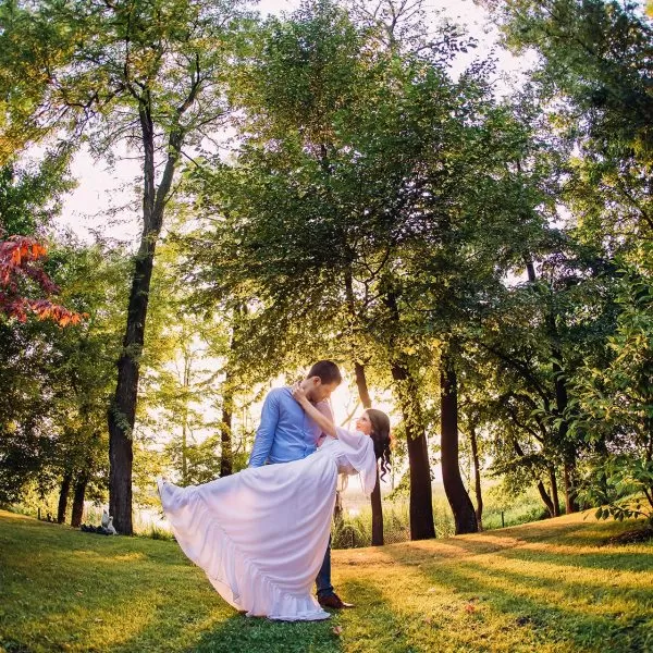 Sedinta save the date in padure