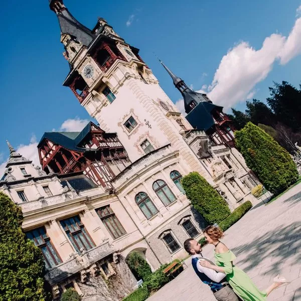 Viitori miri la castelul Peles